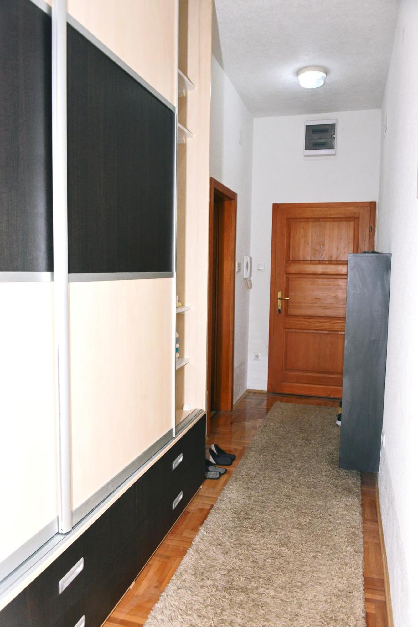 Excellency Apartmani バニャ・ルカ エクステリア 写真